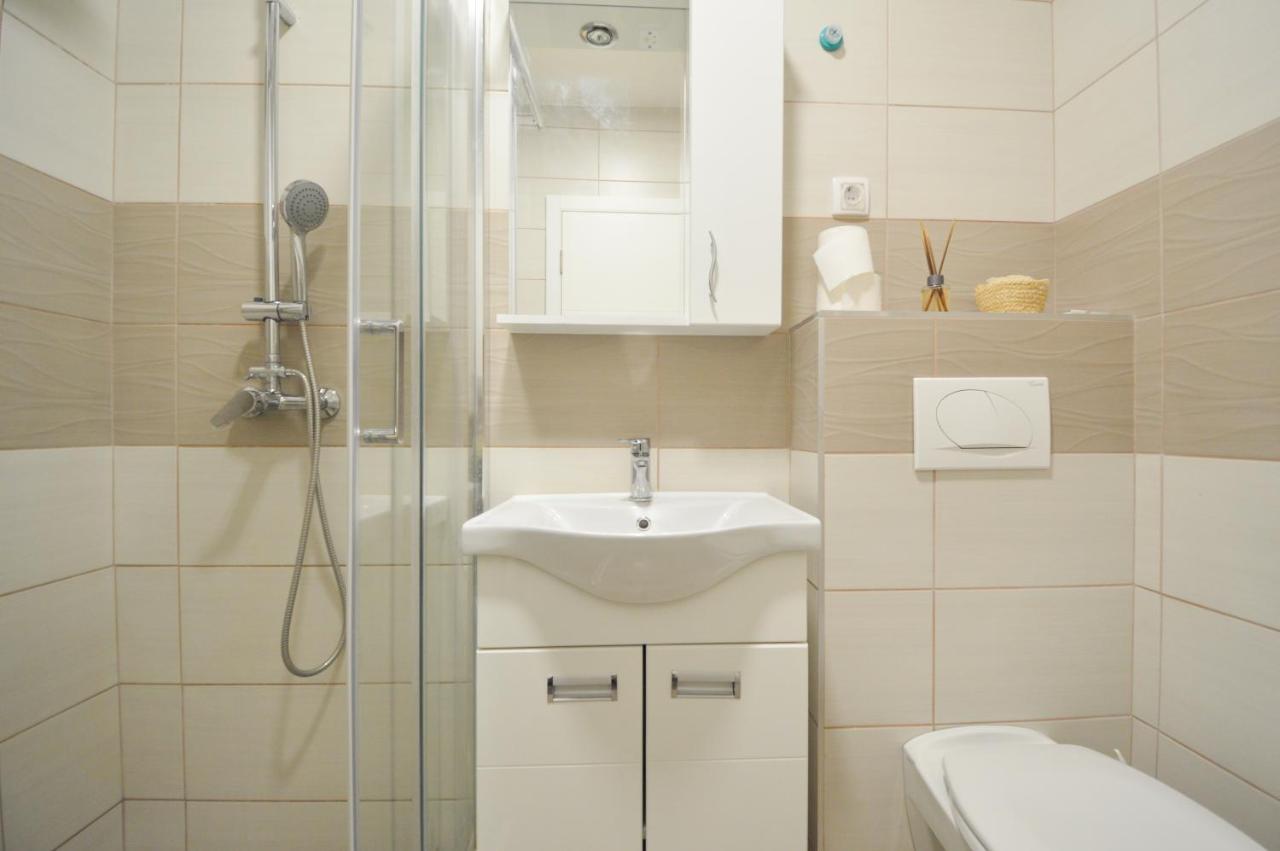 Shine24 - Spacious And Bright Apartment - New Новий Сад Екстер'єр фото