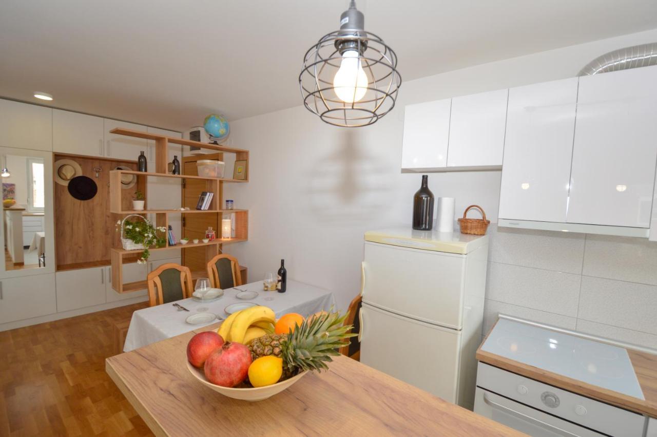 Shine24 - Spacious And Bright Apartment - New Новий Сад Екстер'єр фото